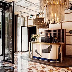 lobby-hotel-the-diamont-roche-wall-1750847116.jpg